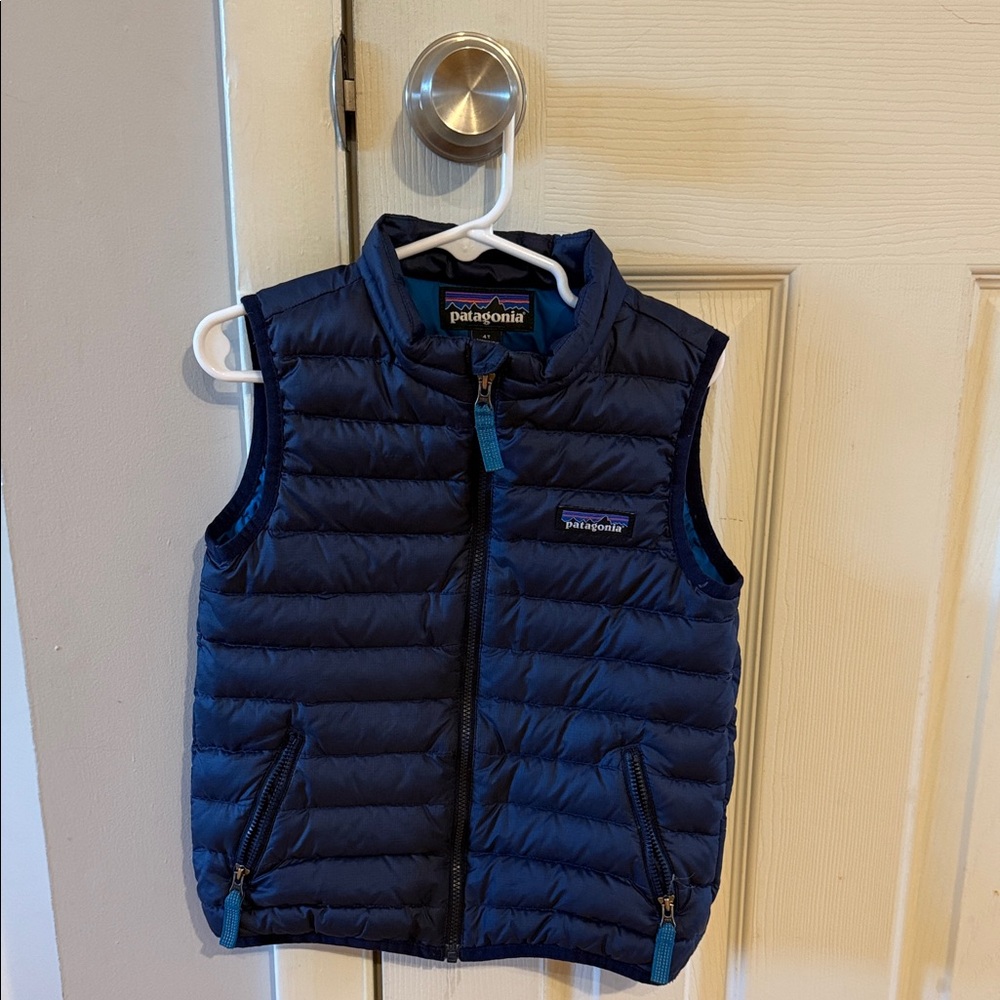 Patagonia Kids Navy Puff Vest Size 4T